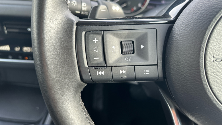 Nissan Qashqai 1.3 DiG-T MH 158 Acenta Premium 5dr Xtronic Petrol Hatchback